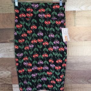 XS NEW LULAROE CASSIE